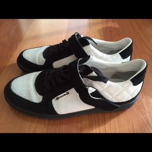 100% authentic Chanel sneakers size 39