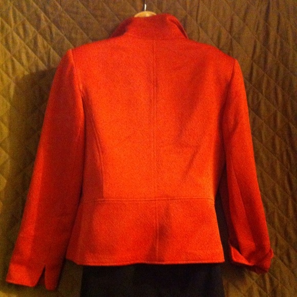 ELLEN TRACY Wool/Silk Blazer - Picture 2 of 4