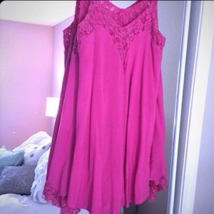 💕Pink dress with Lace detailing 💕