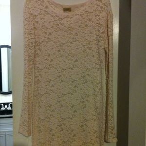 White lace long sleeve dress