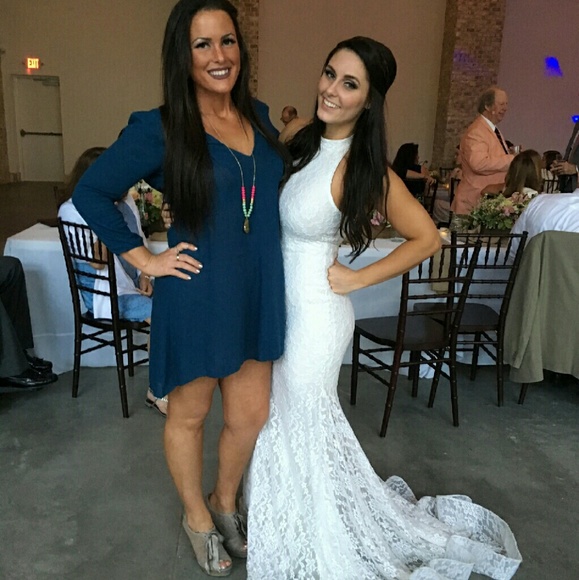 Meet your Posher, Danielle - Picture 4 of 4