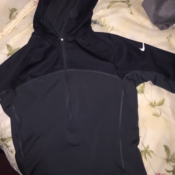 Nike dri-fit hoodie brand new