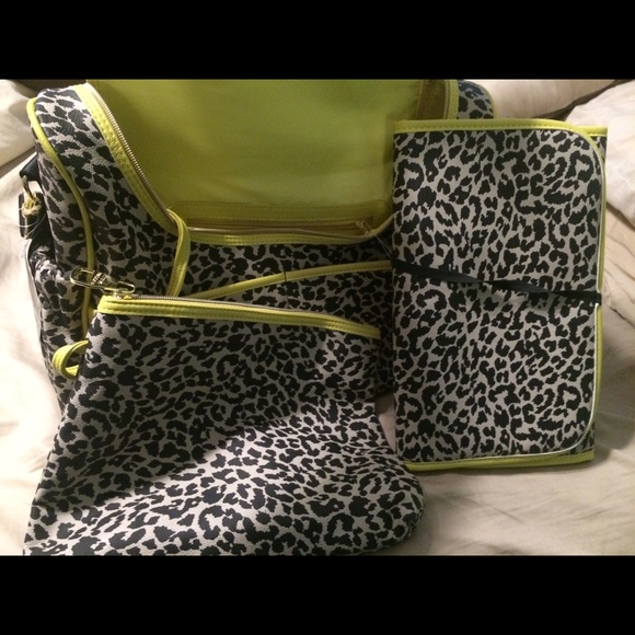 Steve Madden Dipper Bag - Picture 2 of 4