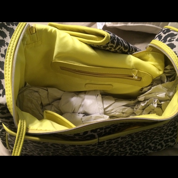 Steve Madden Dipper Bag - Picture 3 of 4