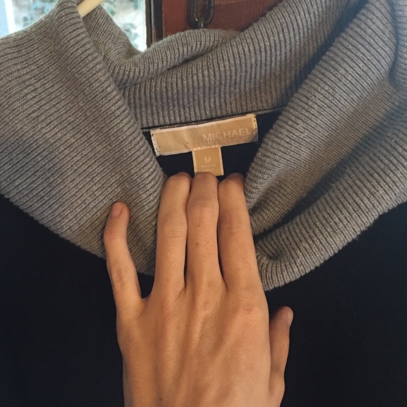 Micheal Kors Cowl Neck Sweater Dress😍❤️ - Picture 4 of 4