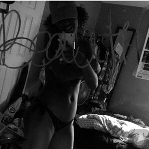 Meet your Posher, Danika