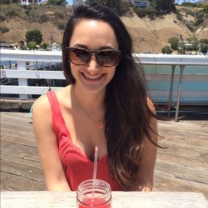 Meet your Posher, Alyse