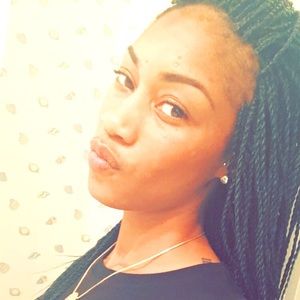 Meet your Posher, Destiny