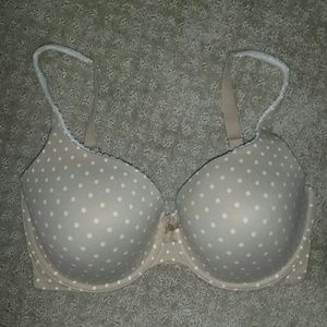 Victoria's Secret underwire bra 34DDD