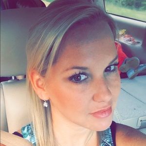 Meet your Posher, Misty