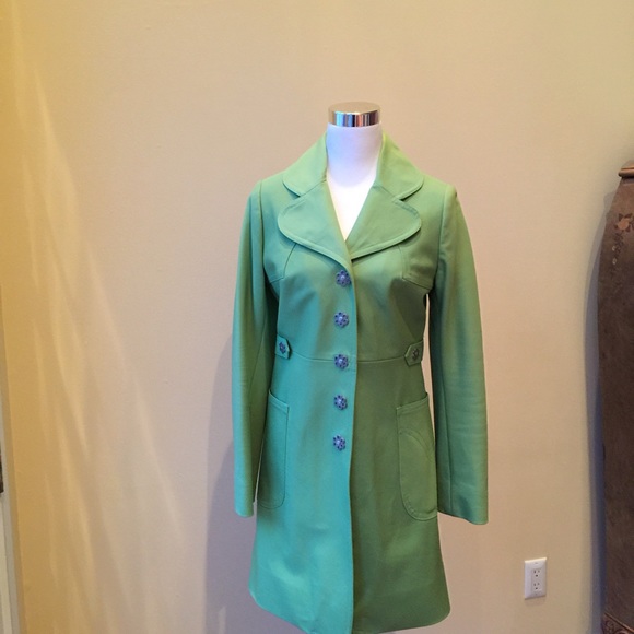 Spring green fun fitted belted back coat.