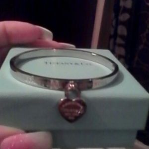 Tiffany dup clasp bracelet