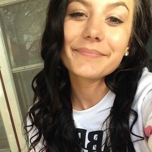 Meet your Posher, Schyler