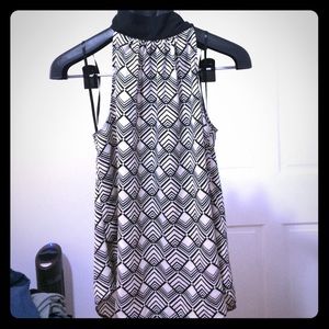 NWT New York & Co sleeveless tie neck top