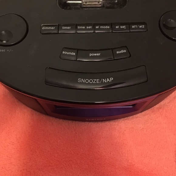 Homedics iPod/iPhone4 speakers - Picture 2 of 2