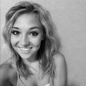 Meet your Posher, Mackenzie