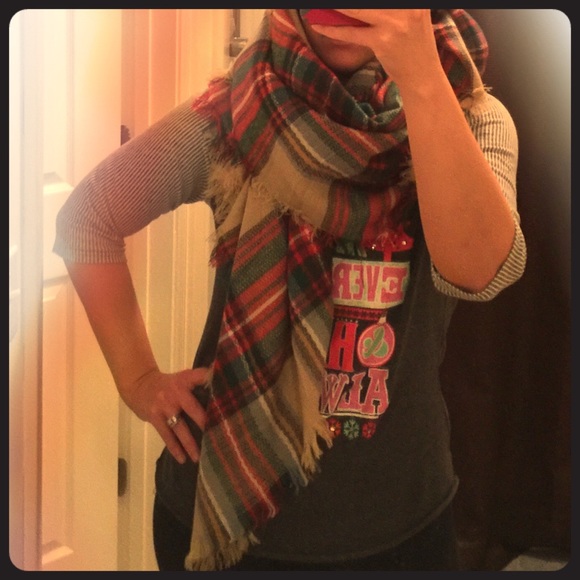 Trendy Blanket Scarf 🌟NWOT🌟