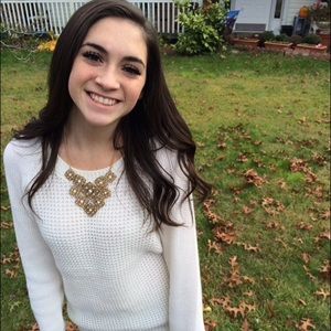 Meet your Posher, Danielle