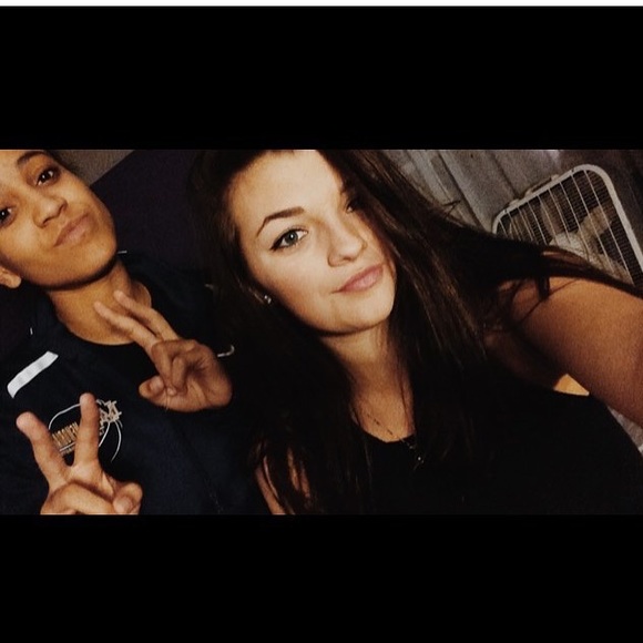 Meet your Posher, Olivia - Picture 1 of 1