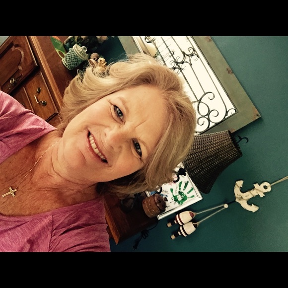 Meet your Posher, Peggy - Picture 1 of 1