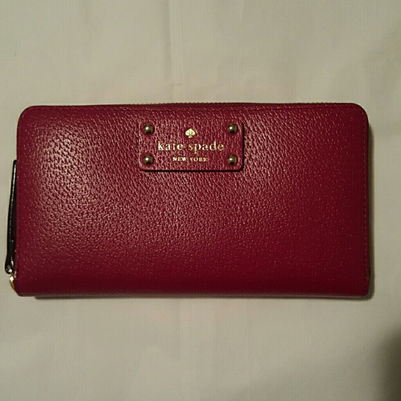 Kate Spade Wallet(red plum)