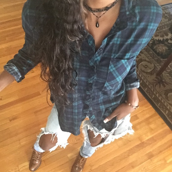 Plaid Button Up Shirt💕