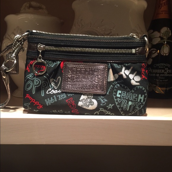 Coach Poppy Wristlet!