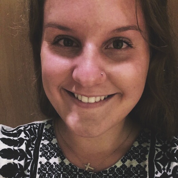 Meet your Posher, Madeline