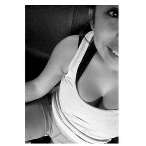 Meet your Posher, Leslie