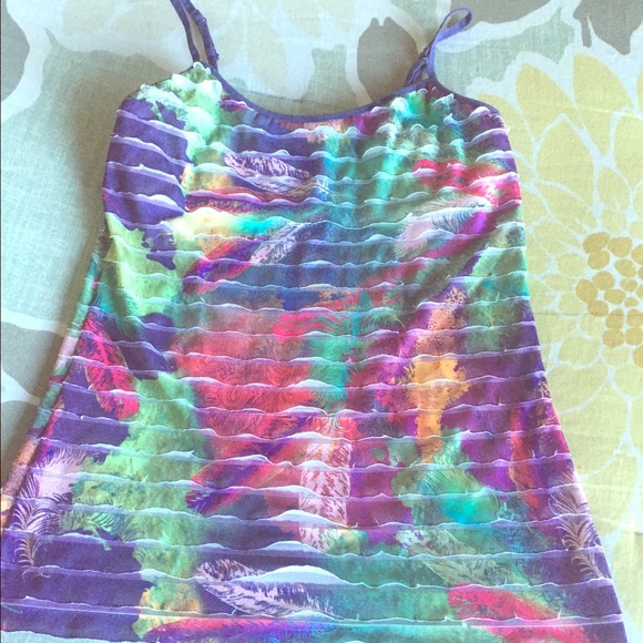 Like New ruffle top