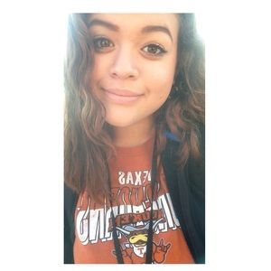 Meet your Posher, Karina