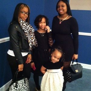 Meet your Posher, Felicia