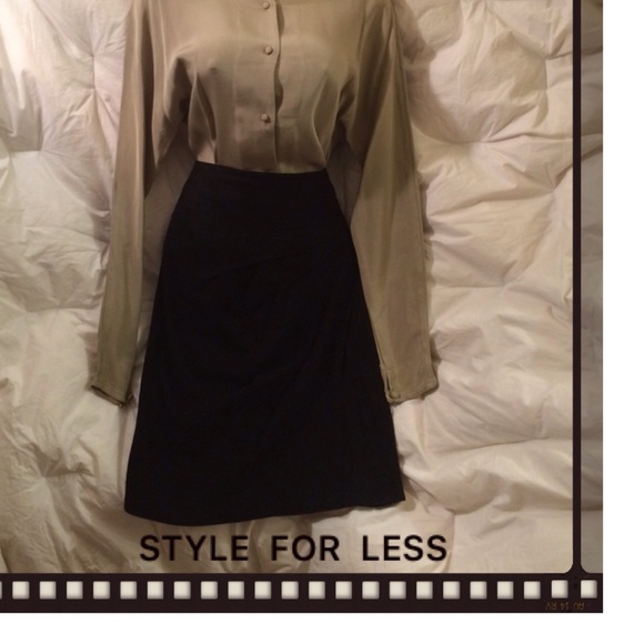 MAXIMA Knee Length Suede Skirt - Picture 1 of 3