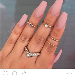 Meet your Posher, Ana