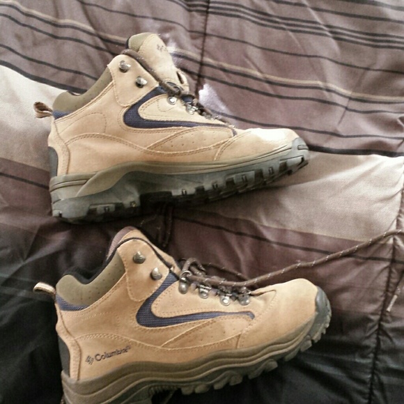 Columbia hiking boots