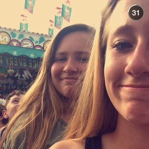 Meet your Posher, Iris