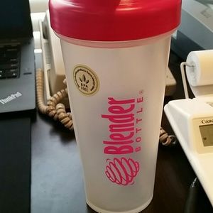 Meet your Posher, Marilyn