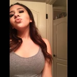 Meet your Posher, Jaqueline