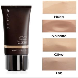 Becca foundation - Olive