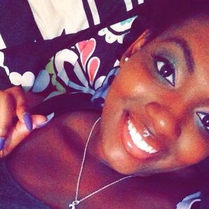 Meet your Posher, Shae