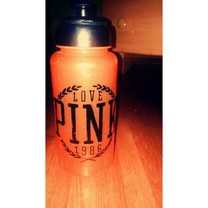 victoria's secret "pink" waterbottle💞