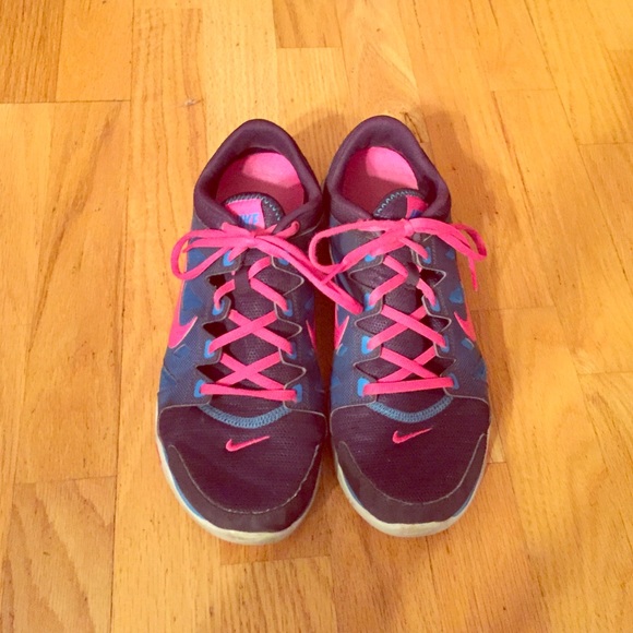 Nike size 10 shoes