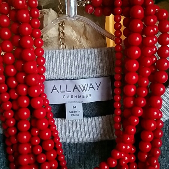Cashmere Sweater - Picture 3 of 3