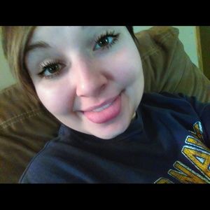 Meet your Posher, Abbigail