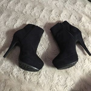 Mini Steve Madden boots Jaggedd