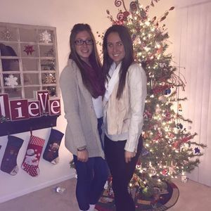 Meet your Posher, Kayla