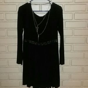 PERFECT LITTLE BLACK DRESS