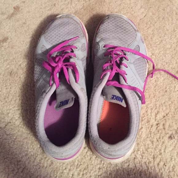 Nike free runs