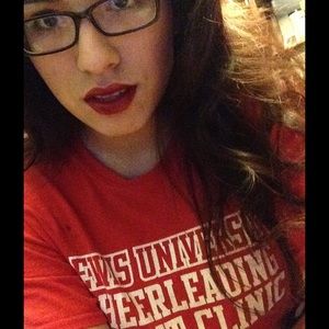 Meet your Posher, Desiree