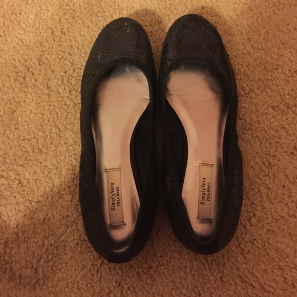 Vera Wang sequenced flats